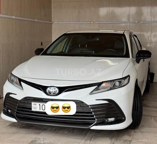 Toyota Camry-1