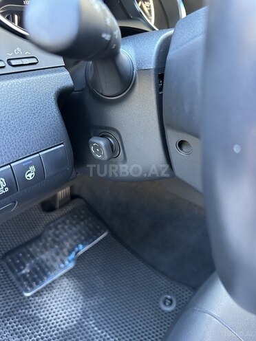 Toyota Camry-14
