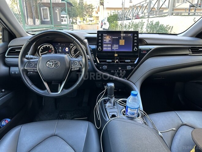 Toyota Camry-10