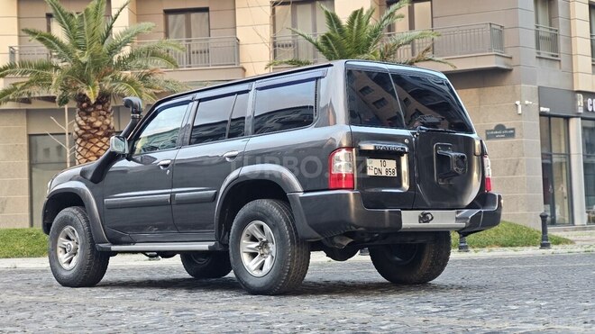 Nissan Patrol 2003, 460,000 km - 3.0 l - Bakı