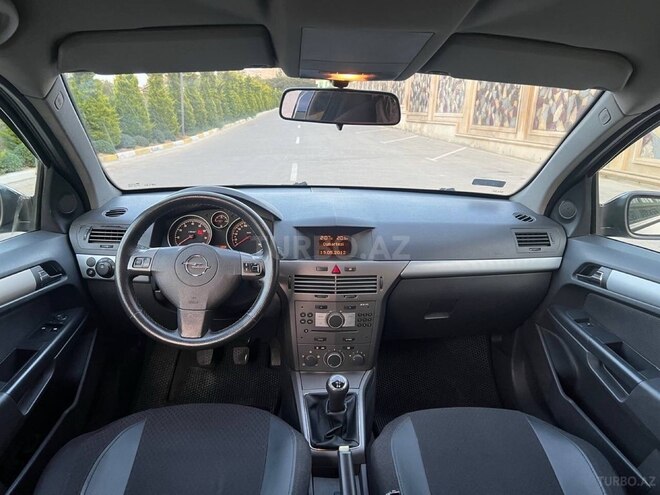 Opel Astra-10