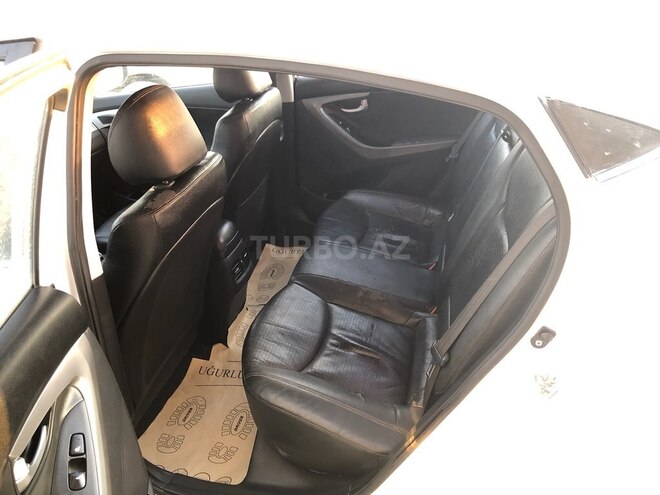 Hyundai Elantra 2014, 330,000 km - 1.6 l - Bakı
