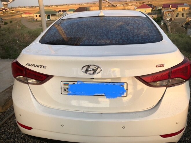 Hyundai Elantra 2014, 330,000 km - 1.6 l - Bakı