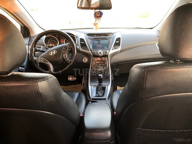 Hyundai Elantra 2014, 330,000 km - 1.6 l - Bakı