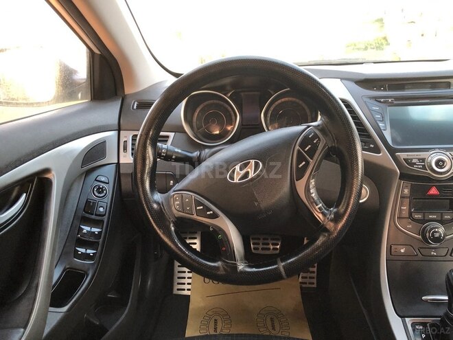 Hyundai Elantra 2014, 330,000 km - 1.6 l - Bakı