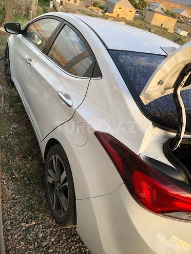 Hyundai Elantra 2014, 330,000 km - 1.6 l - Bakı
