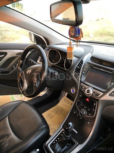 Hyundai Elantra 2014, 330,000 km - 1.6 l - Bakı