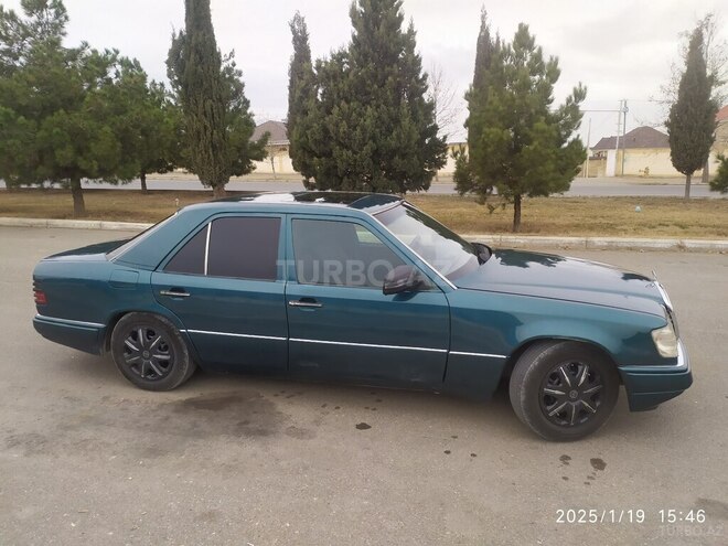 Mercedes E 250 1994, 200,000 km - 2.5 l - Gəncə
