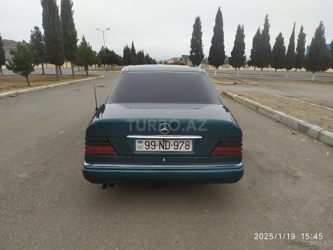 Mercedes E 250 1994, 200,000 km - 2.5 l - Gəncə