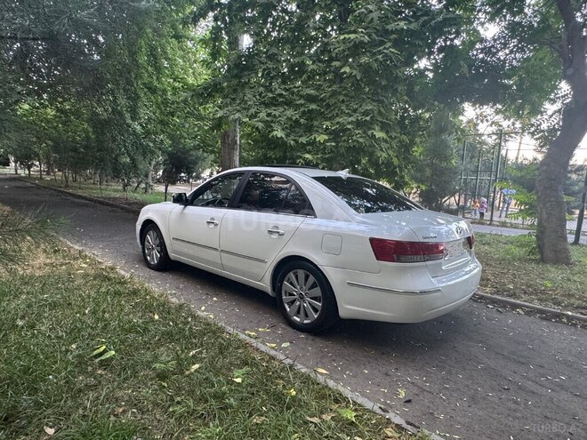 Hyundai Sonata-4