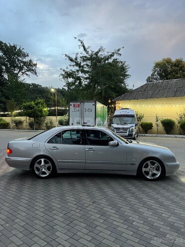 Mercedes E 270 2000, 347,000 km - 2.7 л - Masallı