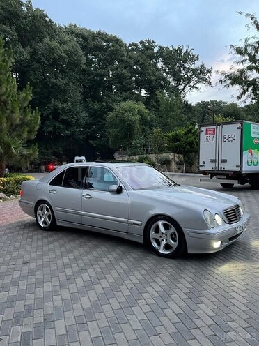 Mercedes E 270 2000, 347,000 km - 2.7 л - Masallı