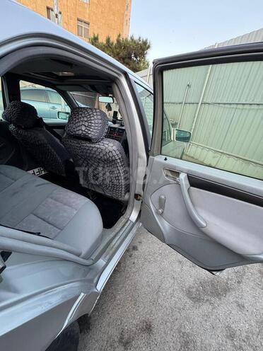 Mercedes C 180 1997, 331,500 km - 1.8 л - Bakı