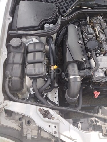 Mercedes E 220 d 2001, 248,000 km - 2.2 l - Astara