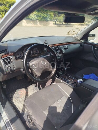 Mercedes E 220 d 2001, 248,000 km - 2.2 l - Astara