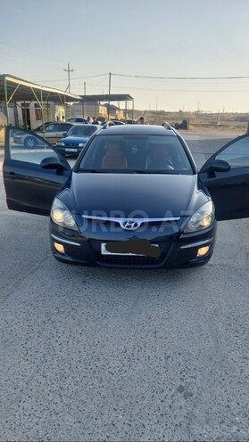 Hyundai i30 2010, 32,000 km - 1.6 l - Bakı