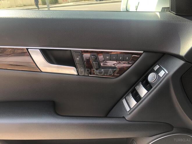 Mercedes C 250 2014, 143,500 km - 1.8 l - Bakı