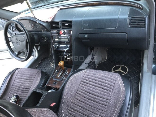 Mercedes C 220 1994, 517,760 km - 2.2 l - Ucar