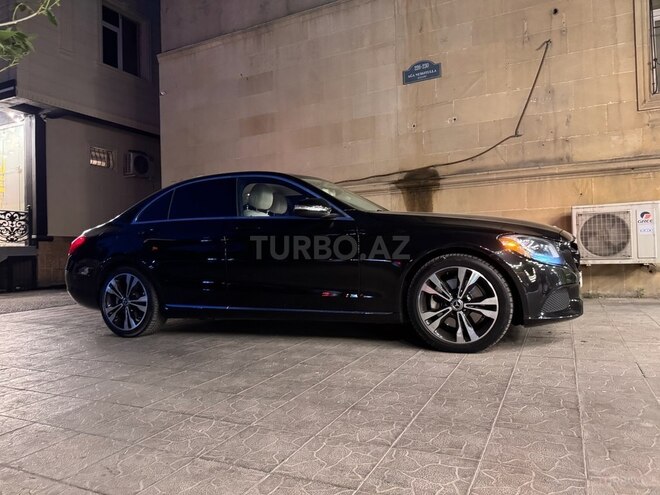 Mercedes C 300 2015, 180,000 km - 2.0 л - Bakı