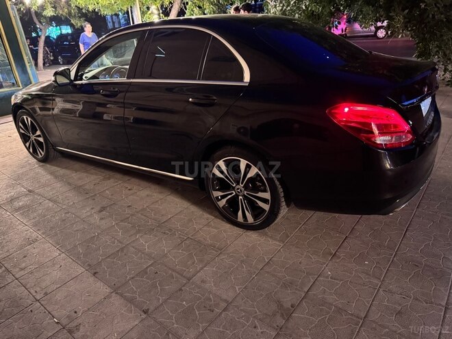 Mercedes C 300 2015, 180,000 km - 2.0 л - Bakı