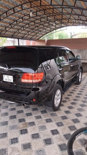 Toyota Fortuner-12