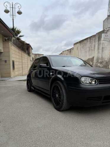 Volkswagen Golf-3