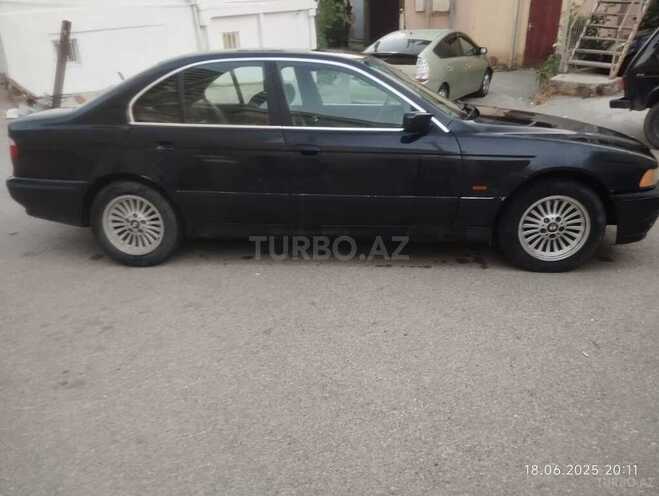 BMW 528 1999, 302,000 km - 2.8 l - Bakı