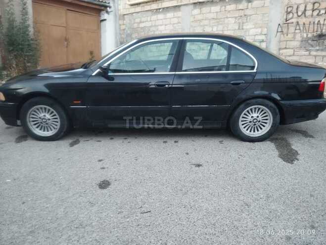 BMW 528 1999, 302,000 km - 2.8 l - Bakı