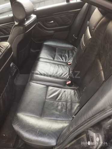 BMW 528 1999, 302,000 km - 2.8 l - Bakı