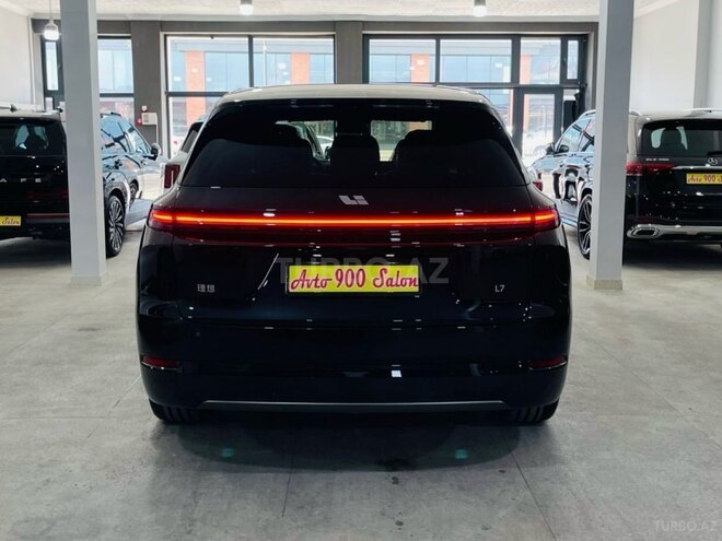 Li Auto L7-6