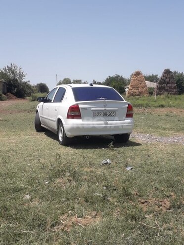 Opel Astra 2005, 384,300 km - 2.0 l - Yevlax