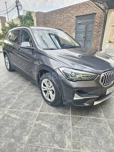 BMW X1 2020, 54,000 km - 1.5 l - Bakı
