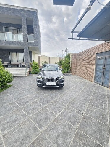 BMW X1 2020, 54,000 km - 1.5 l - Bakı