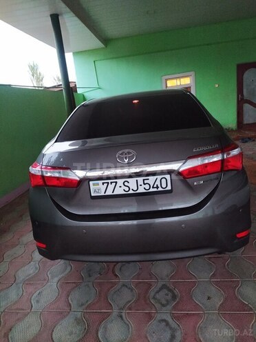 Toyota Corolla 2017, 130,000 km - 1.6 l - Biləsuvar