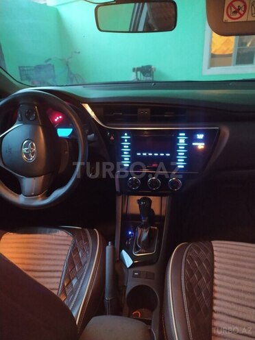 Toyota Corolla 2017, 130,000 km - 1.6 l - Biləsuvar