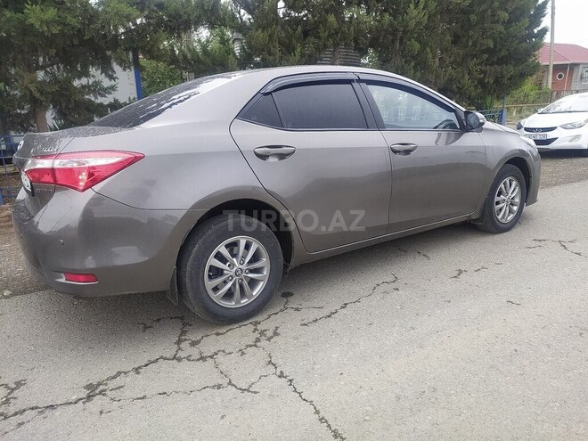 Toyota Corolla 2017, 130,000 km - 1.6 l - Biləsuvar