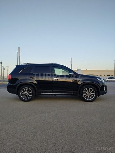 Kia Sorento-14