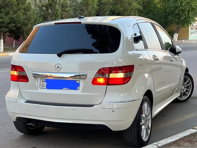 Mercedes B 180 2010, 98,000 km - 1.7 l - Sumqayıt