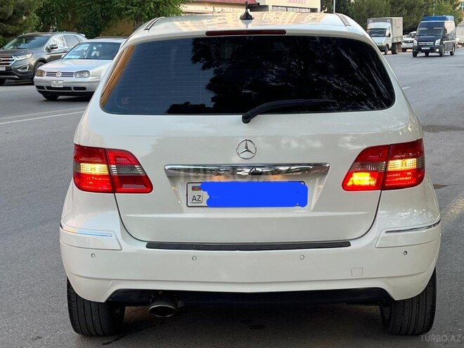 Mercedes B 180 2010, 98,000 km - 1.7 l - Sumqayıt
