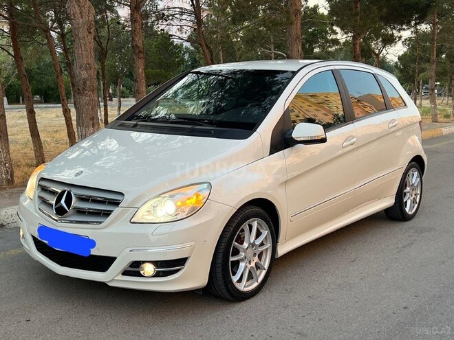 Mercedes B 180 2010, 98,000 km - 1.7 l - Sumqayıt