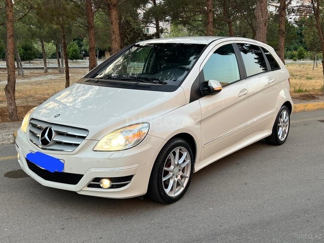 Mercedes B 180 2010, 98,000 km - 1.7 l - Sumqayıt