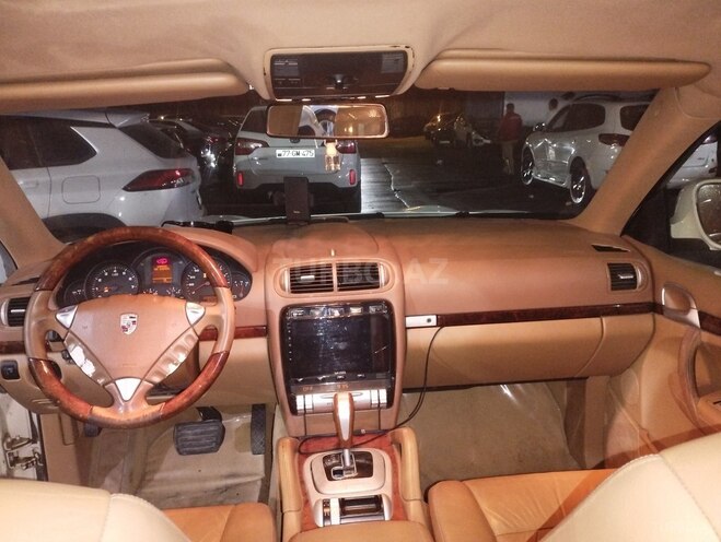 Porsche Cayenne-18