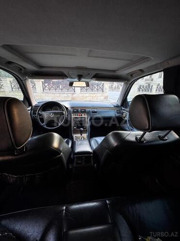Mercedes E 320 2000, 300,000 km - 3.2 l - Bakı