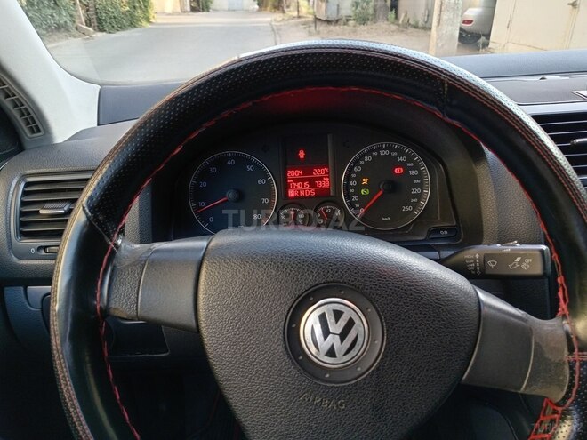 Volkswagen Jetta-9