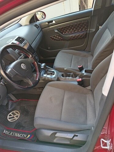 Volkswagen Jetta-8