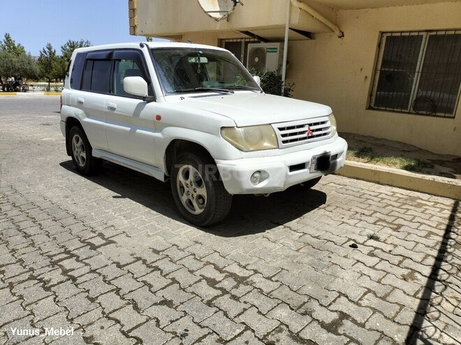 Mitsubishi Pajero io 2000, 238,099 km - 2.0 l - Bakı