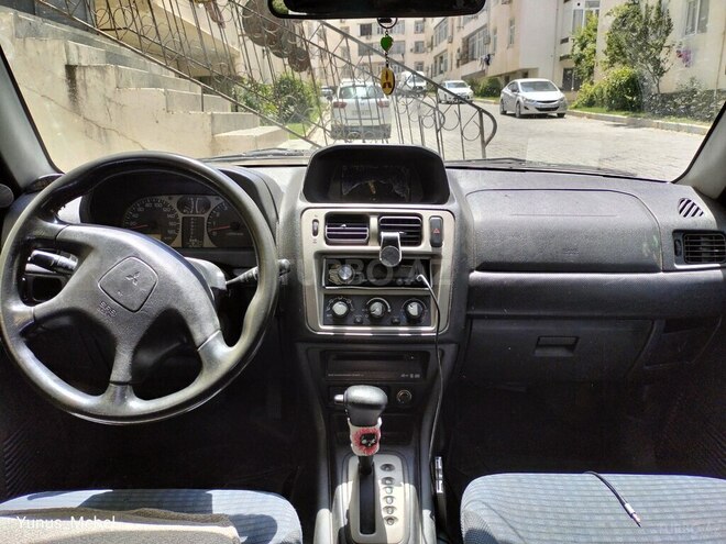Mitsubishi Pajero io 2000, 238,099 km - 2.0 l - Bakı