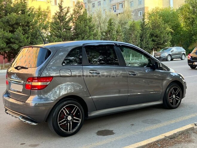 Mercedes B 170 2009, 187,000 km - 1.7 l - Sumqayıt