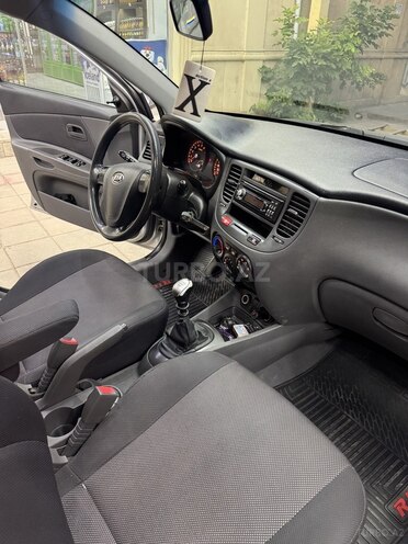 Kia Rio 2007, 224,000 km - 1.4 l - Şirvan