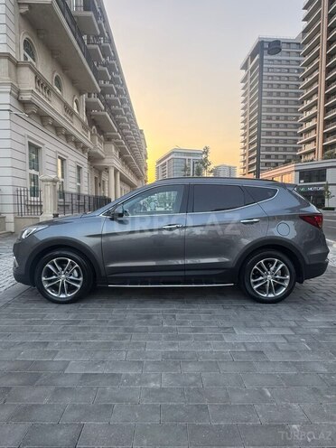 Hyundai Santa Fe-5